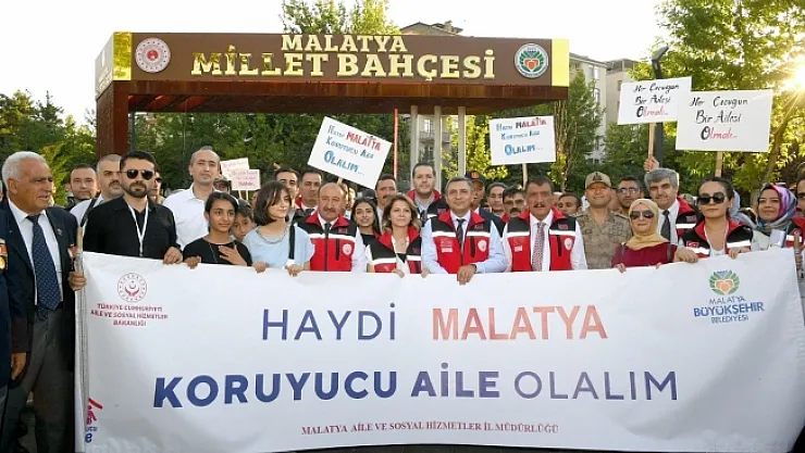 Malatya'da koruyucu aileler günlerini kutladı