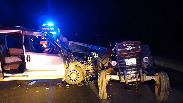 Malatya'da üç aracın karıştığı kazada 6 kişi yaralandı