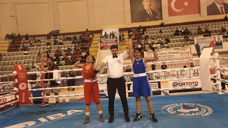 Malatyalı boksör Fırat'ın Türkiye Şampiyonluğu sevinci