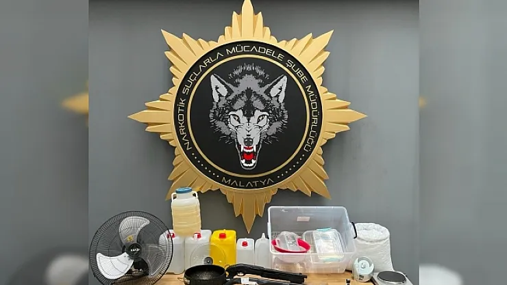 Suçüstü yakalanan 3 zehir taciri tutuklandı