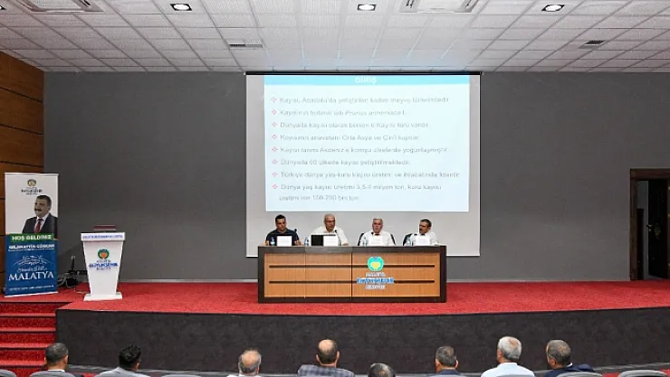 'Tarihsel Süreçte Kayısı' Paneli düzenlendi