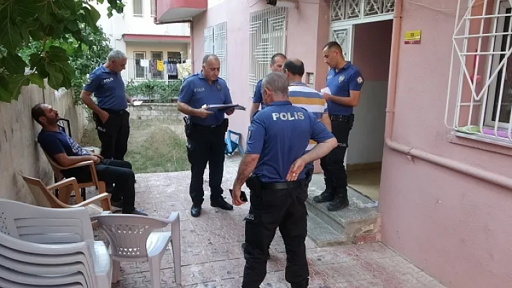 Teğmen, kardeşinin silahını incelerken kazara kendini vurdu