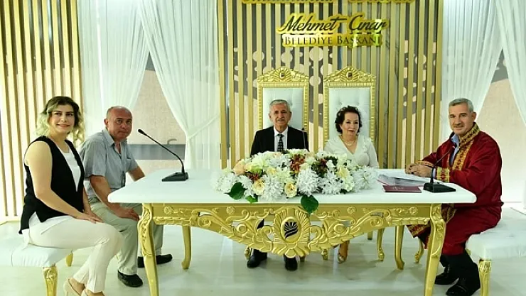 Yeşilyurt Belediyesi'nin yeni nikah sarayında ilk nikah kıyıldı