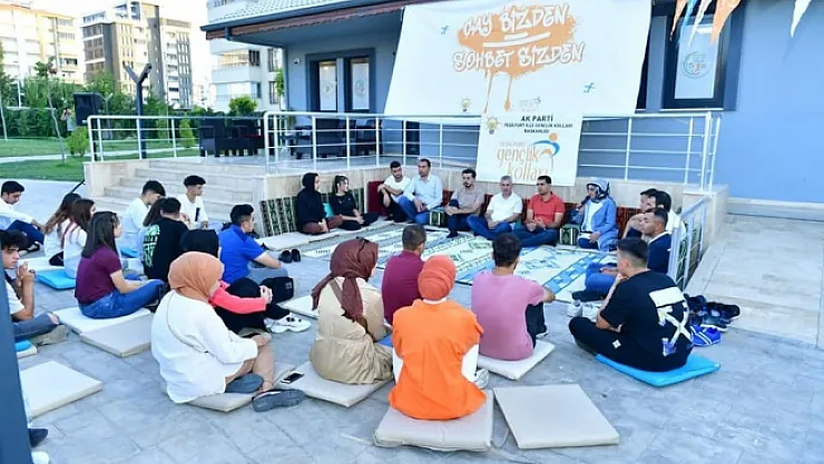 Başkan Çınar, gençlerle bir araya geldi