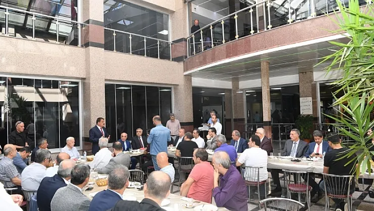 Başkan Gürkan, Kapalı Çarşı esnafıyla buluştu