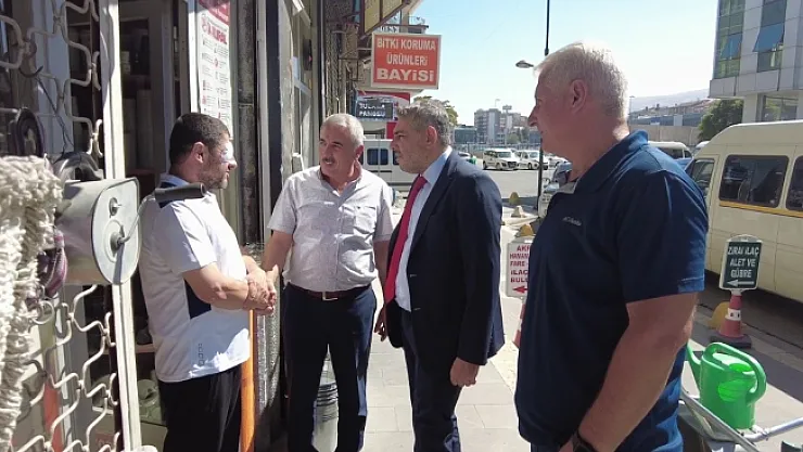Başkan Sadıkoğlu'ndan, zirai ilaç satıcılarına ziyaret
