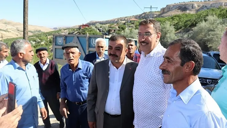 'Cumhurbaşkanımız var olduğu sürece ülkenin boynunu kimse yere düşüremeyecek'