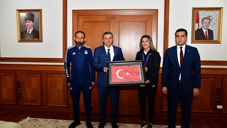 Hatice Akbaş'a bir altın madalya daha...