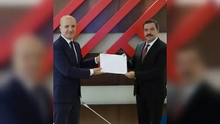 Rektör Bentli mazbatasını aldı