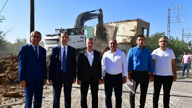 'Tehlike Arz Eden Metruk Evlere Geçit Vermiyoruz'