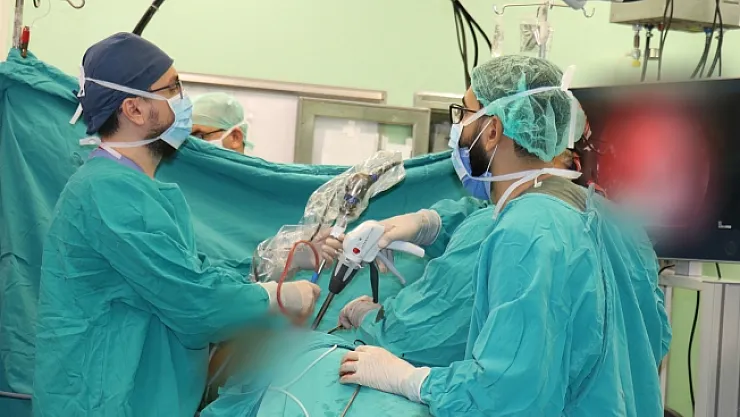 TÖTM'de çevrimiçi Torasik Cerrahi Akciğer ameliyatı