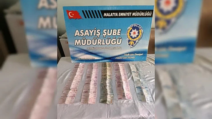 Çaldıkları parayı harcayamadan yakalandılar