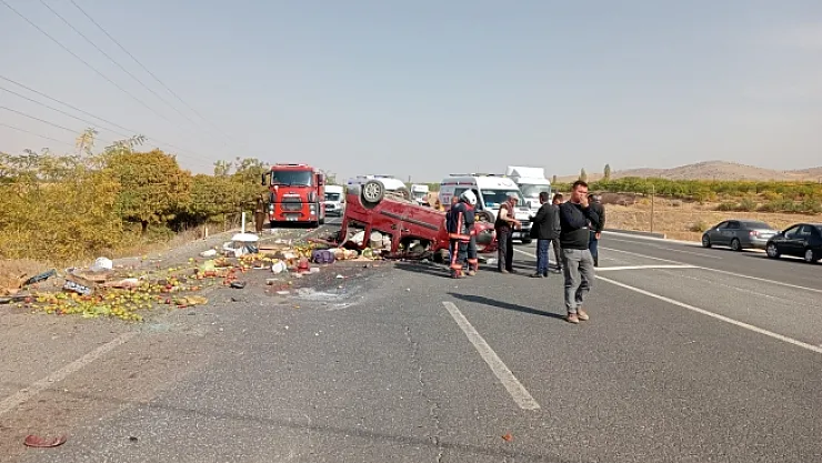 Yaşlı çifti trafik kazası ayırdı