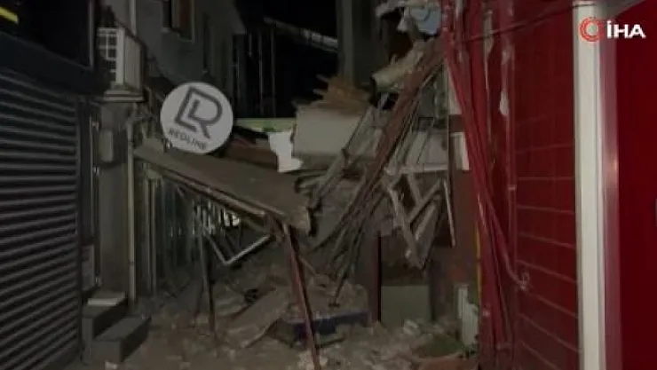 Düzce'de depremin ardından bir iş yeri yıkıldı