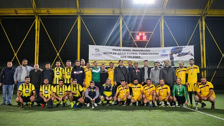 Şampiyon &quotAbone İşleri" oldu