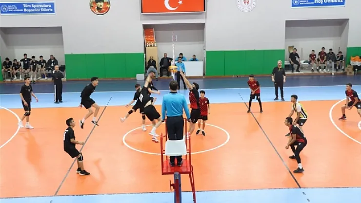 Okullar arası voleybol şampiyonası tamamlandı