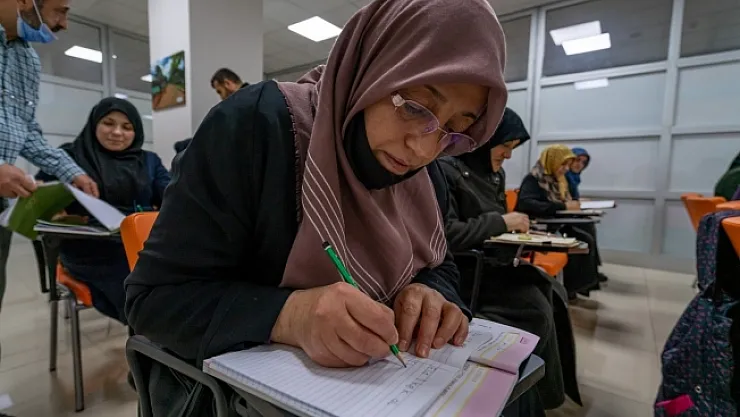 Okuma yazma kursuna yoğun ilgi