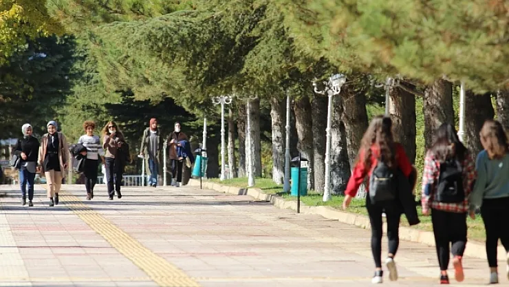 İnönü Üniversitesi Yeşil Kampüste 102 basamak yükseldi