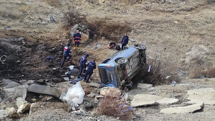 Karşı şeride geçen araç şarampole yuvarlandı: 4 yaralı