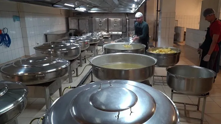 Malatya'da 12 bin minik öğrenciye ücretsiz yemek