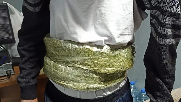 Malatya'da polisten film gibi uyuşturucu operasyonu