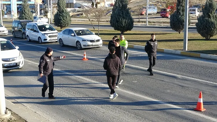 Otomobilin çaptığı yaya ağır yaralandı