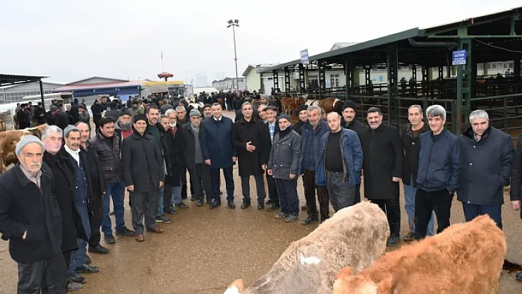 Özcan, yetiştiricilerin sorunlarını dinledi