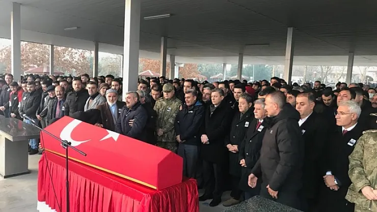 Şehit Uğur son yolculuğuna uğurlandı