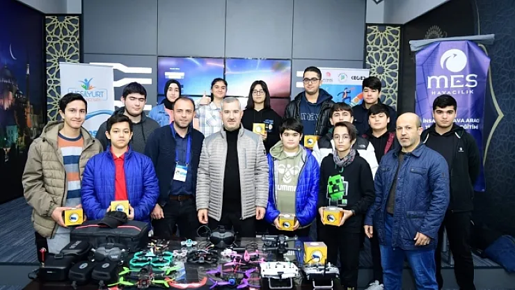 Yeşilyurt'ta 'Dron (FPV) Yarış Pilotu' kursu açıldı