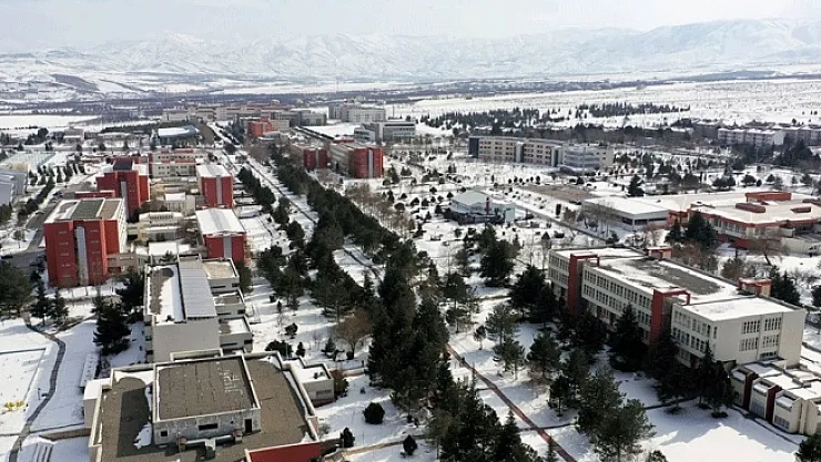 Bütünleme sınavlarına kar engeli! Ertelendi...