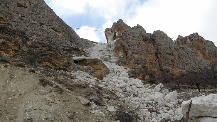 Dehşet anlarını anlattılar: 'Dağlar bölük bölük bölündü'