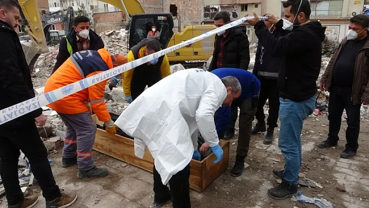 Enkazından ceset çıktı!