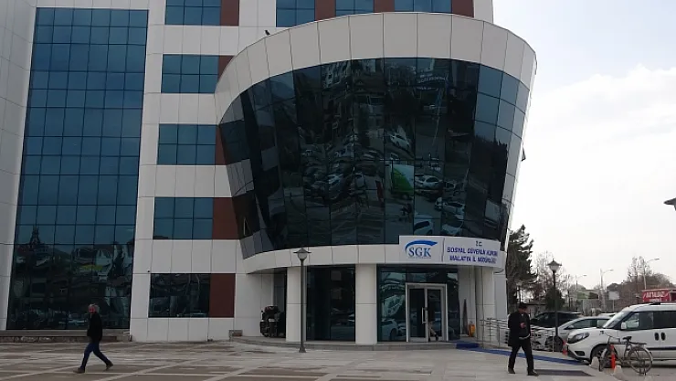 Malatyalı depremzedelerden EYT başvurusu