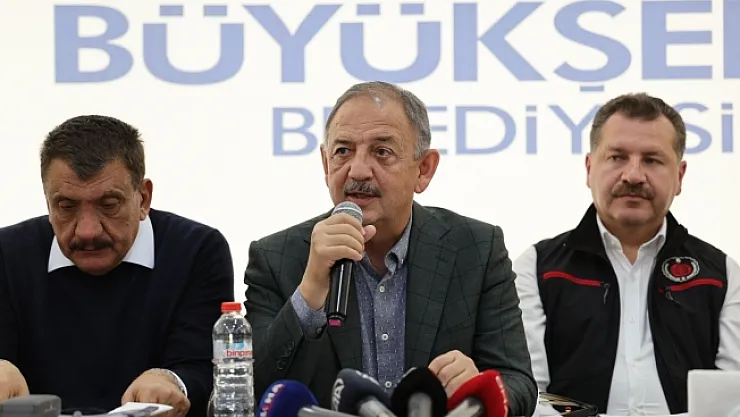 Özhaseki: 'CHP'liler deprem bölgesine gelsin, kimler hizmet ediyor görsün'