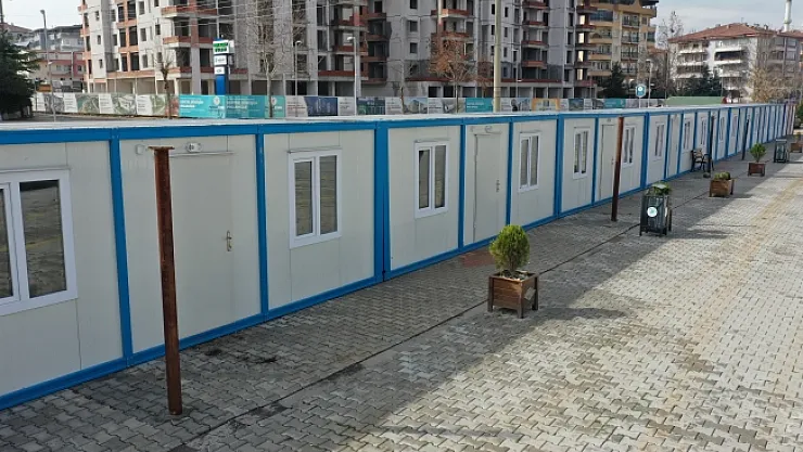 Yeşilyurt'ta esnaf için konteyner çarşılar kuruldu