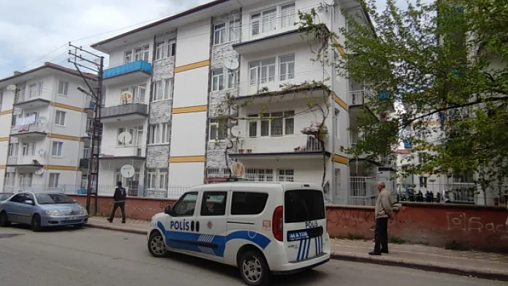 Çatı katında ölü bulundu