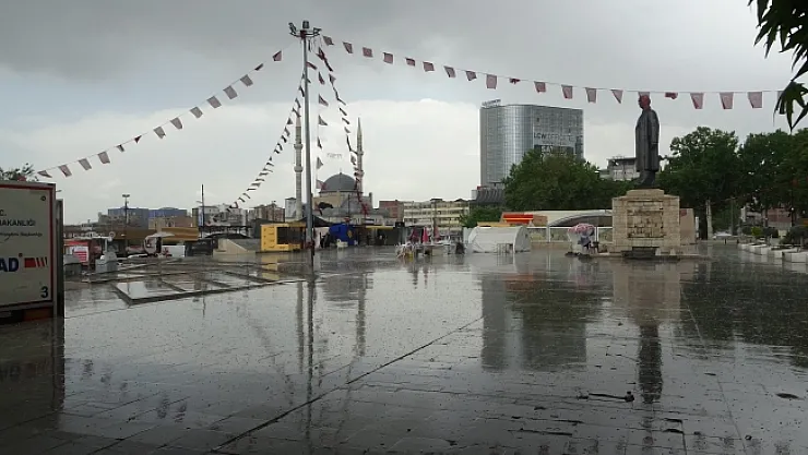 Malatya'da sağanak etkili oluyor