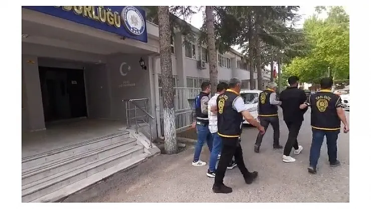 Sazan sarmalı operasyonunda 2 tutuklama