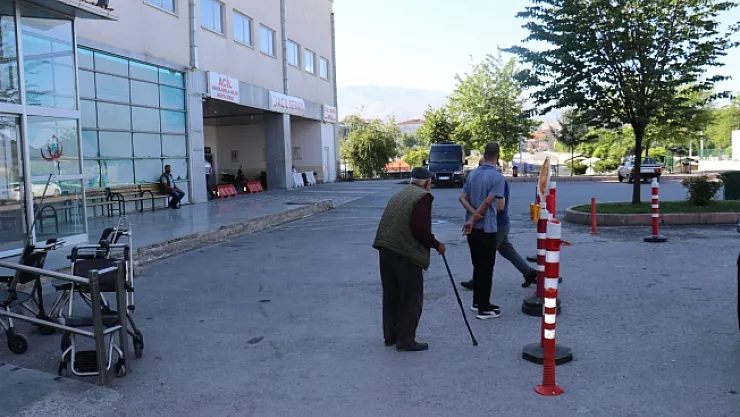 Acemi kasaplar hastanelik oldu