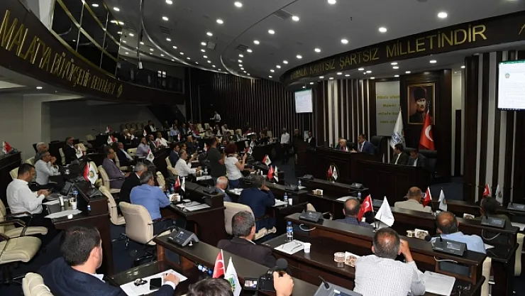 Bakan Ersoy'a Malatya'da Fahri Hemşerilik Beratı