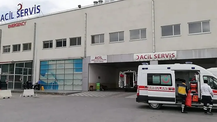 Kontrolden çıkan motosiklet kaza yaptı: 2 yaralı