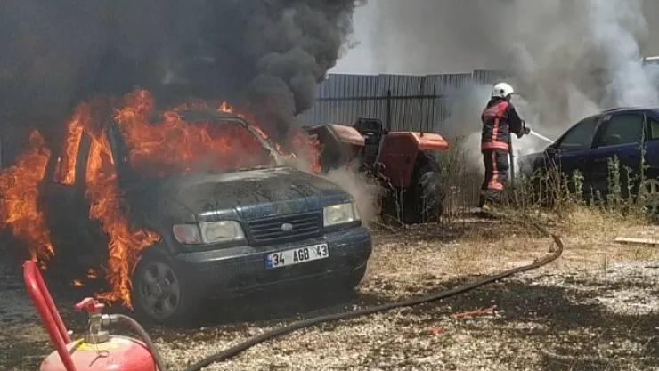 Araçlar alev alev yandı