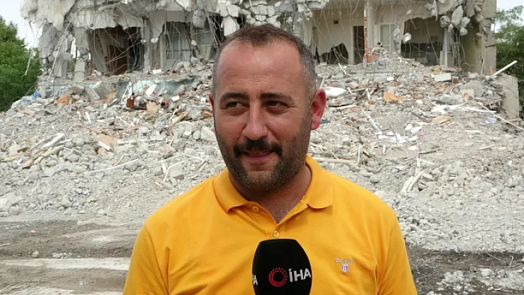 Attığı bir taşla 8 katlı ağır hasarlı binayı yıktı