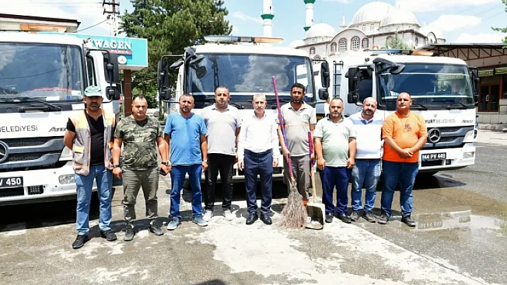 Başkan Çınar, sanayi sitesinde gerçekleşen temizlik çalışmalarını inceledi