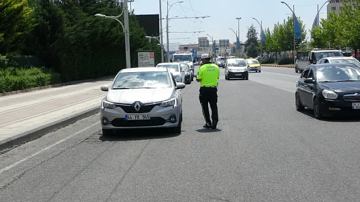 Malatya'da trafik denetimleri sürüyor