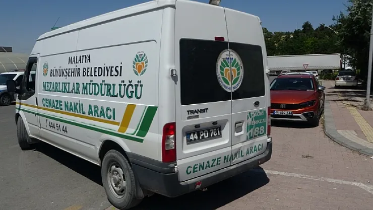 Tartıştığı eşini 30 bıçak darbesiyle katletti