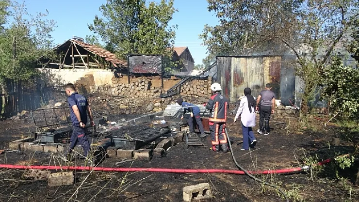 Yangın sonrası meydana gelen patlama paniğe neden oldu