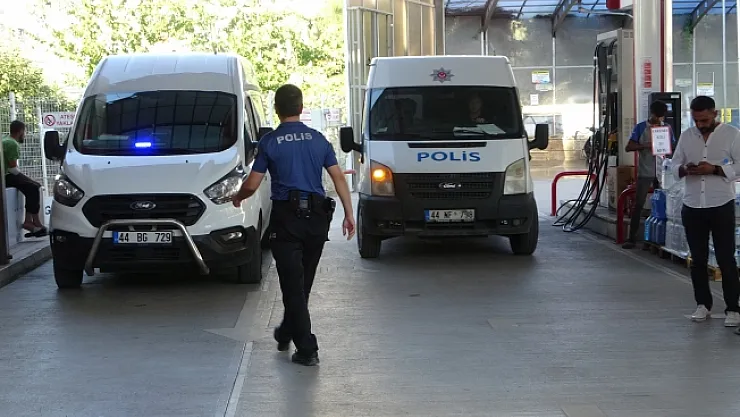 Alacak verecek meselesi kanlı bitti: 1 yaralı