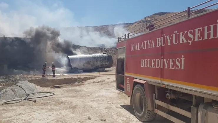 Malatya'da asfalt şantiyesinde korkutan yangın