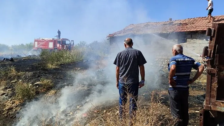 Malatya'da iki ayrı noktada yangın